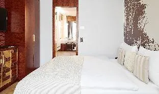 Hotel Living De Medici Dusseldorf